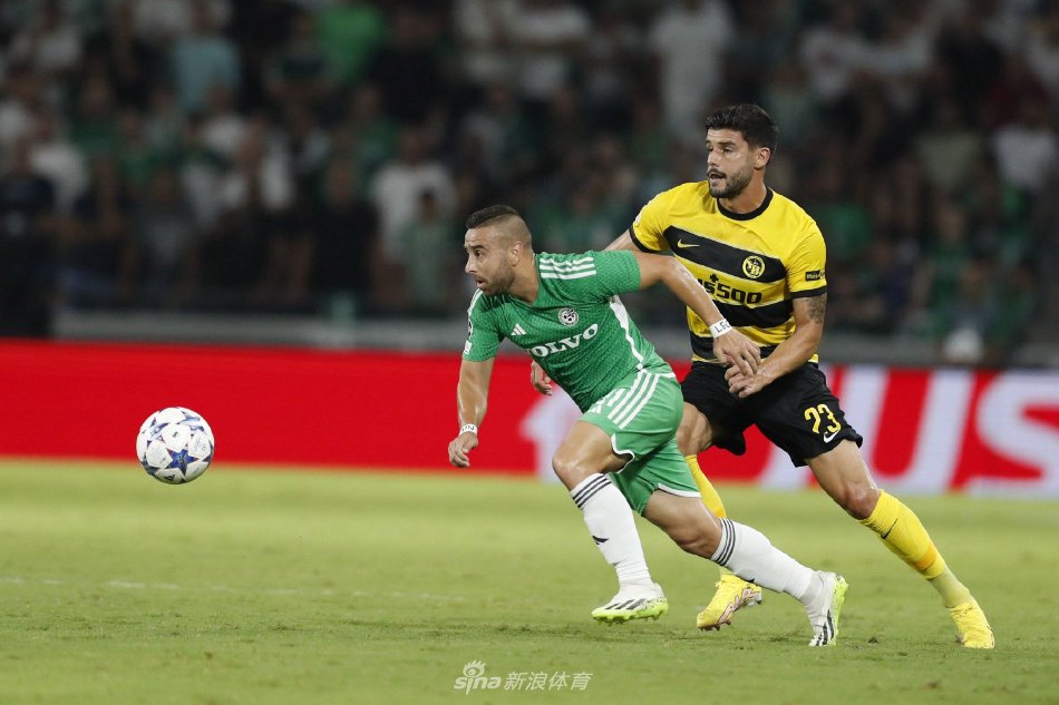 乔治再次因 乔治再次因