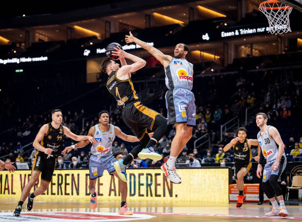 可能为法兰 可能为法兰